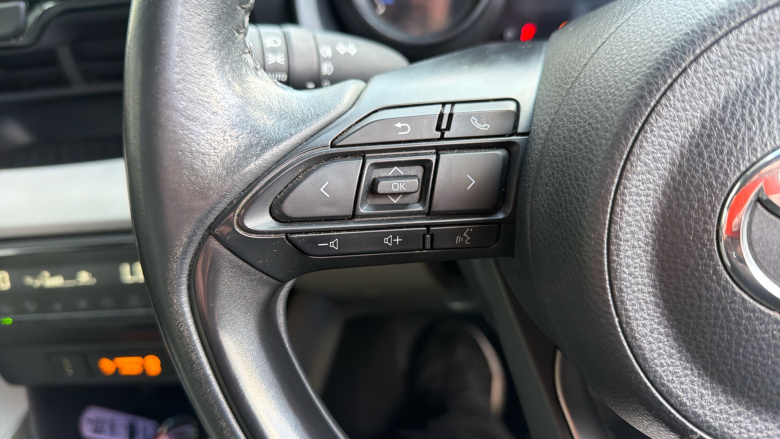 Toyota Yaris 1.5 Hybrid Excel 5dr CVT Hybrid Hatchback